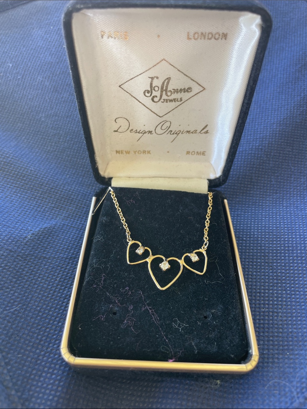 JoAnne Jewels VINTAGE Gold Heart Trio Necklace in original box.